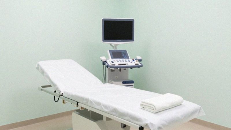 Czy plamienie po menopauzie może oznaczać raka endometrium?