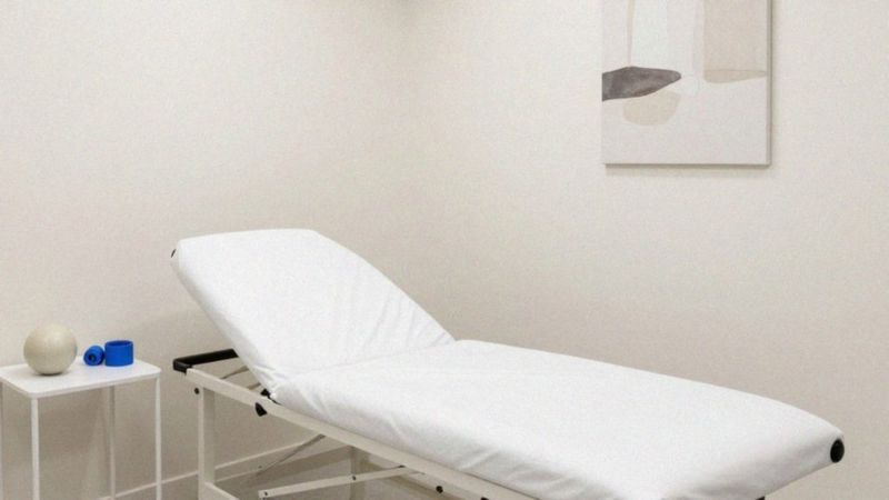 Jak problemy z kręgosłupem powodują drętwienie ręki?