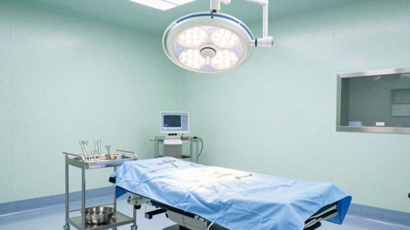Kiedy leczenie operacyjne łokcia jest konieczne?