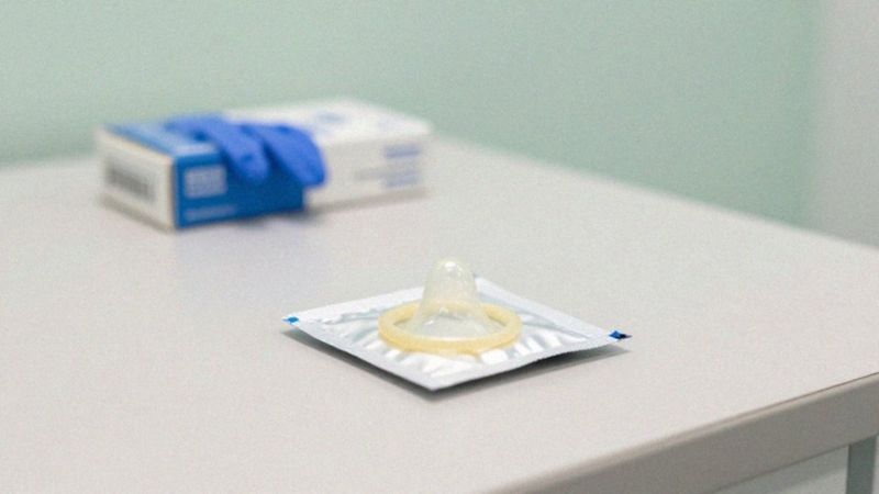 Czy prezerwatywy chronią przed infekcjami przenoszonymi drogą płciową?
