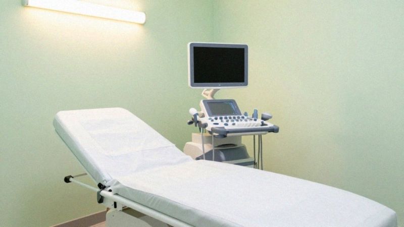 Kiedy wykonać USG przy krwawieniach lub bólu podbrzusza?