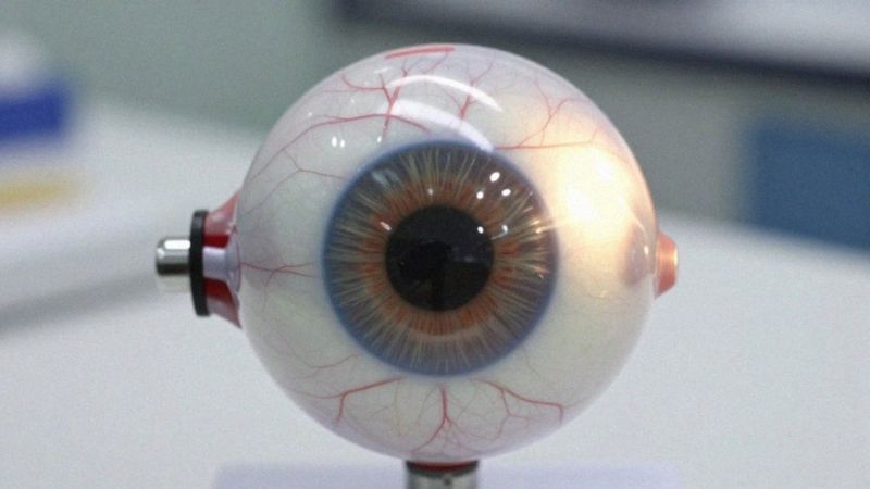 Jakie są objawy centralnej surowiczej retinopatii?