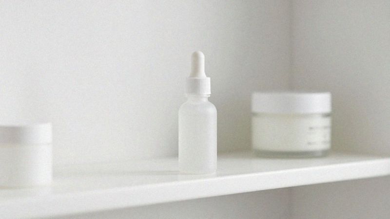 Jakie składniki zawiera serum Revox Just?