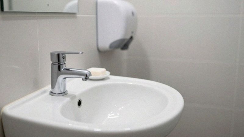 Jak przenosi się wirus grypy typu C?