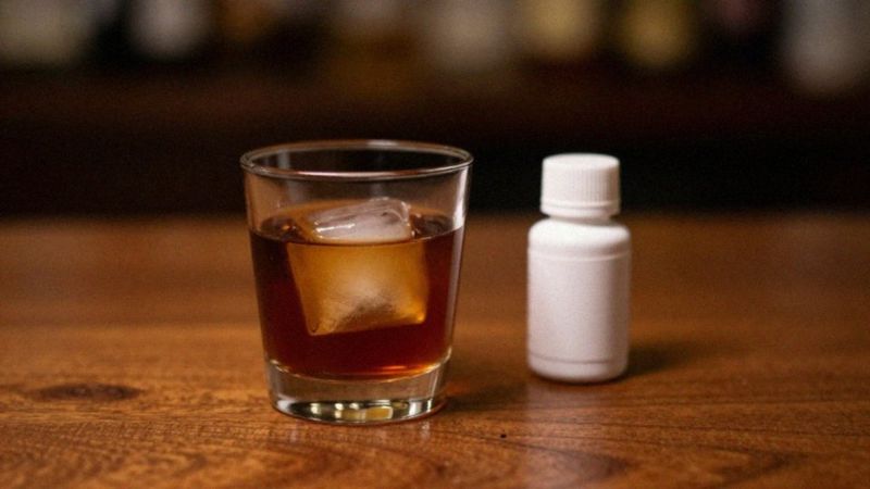 Czy alkohol wchodzi w interakcje z lekami?