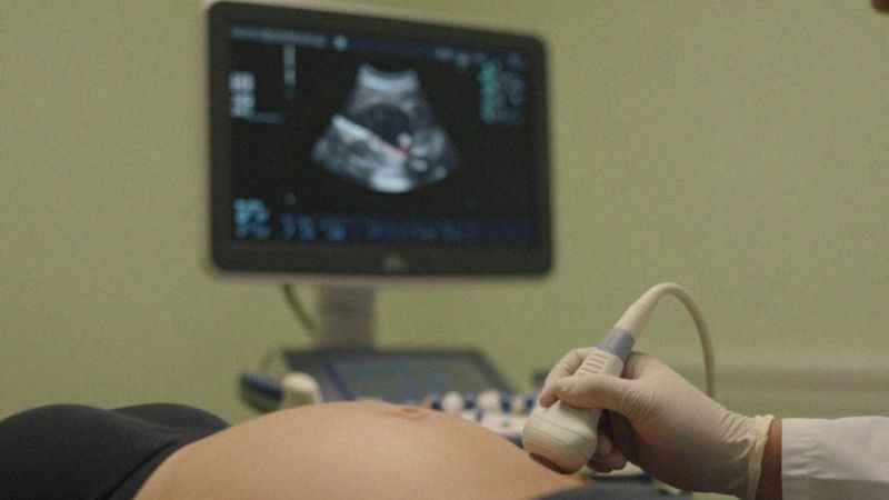 Kiedy ospa w ciąży zagraża płodowi?