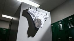 Dlaczego uderzenie w jądra boli? Anatomia i reakcje organizmu
